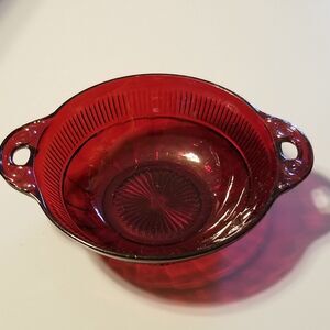 Vintage coronation royal ruby glass nappy candy/dessert dish